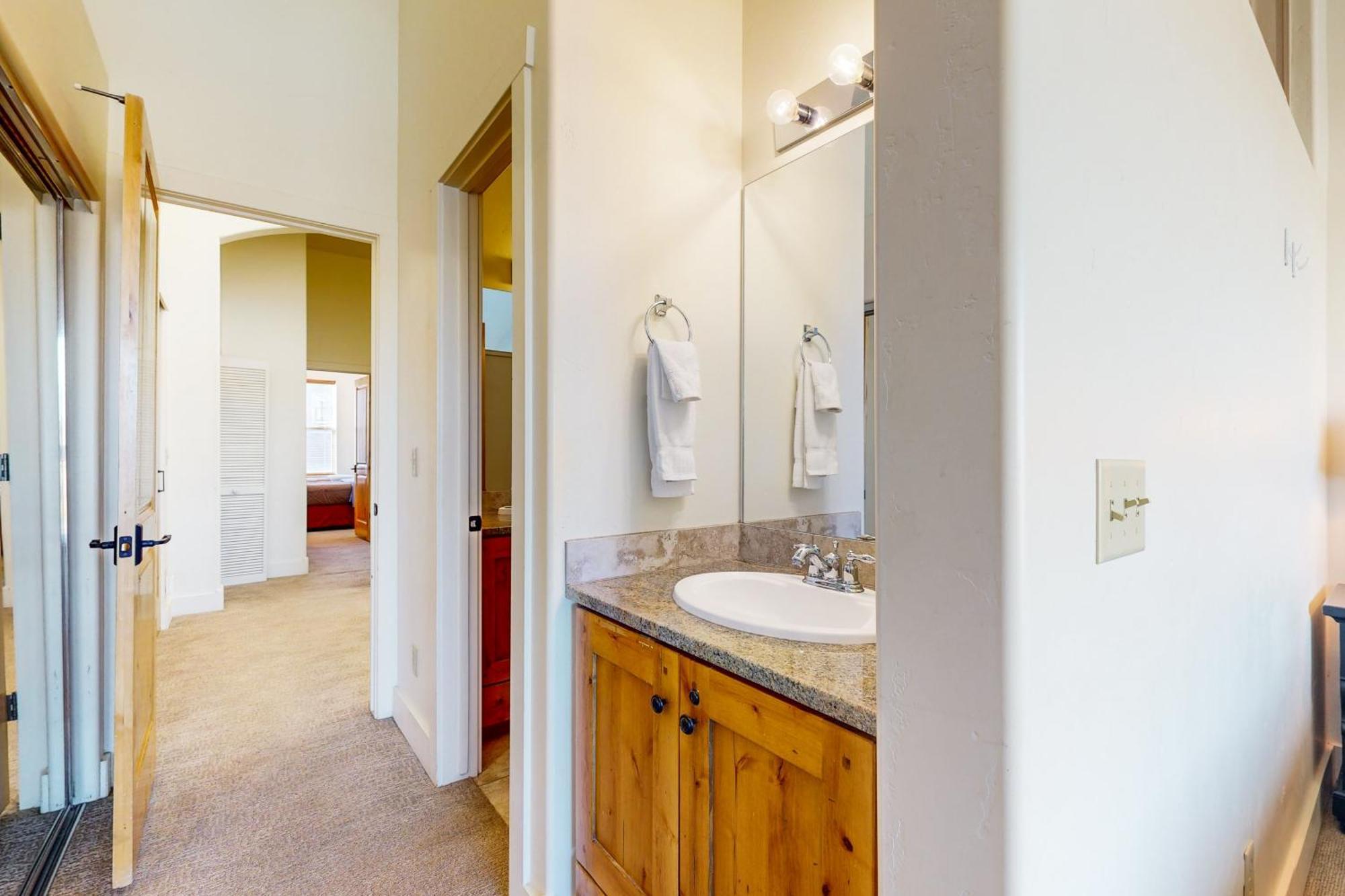 Newpark Townhomes 28 파크 시티 외부 사진